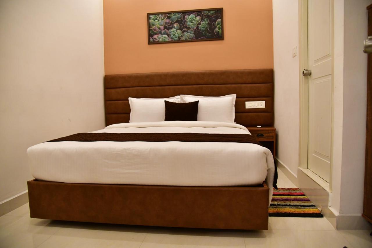 Xcel Luxury Hotel Apartments-Home Living Redefined Mysore Buitenkant foto