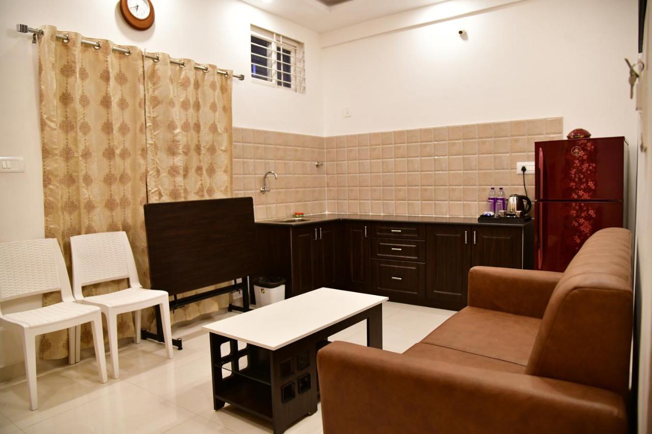 Xcel Luxury Hotel Apartments-Home Living Redefined Mysore Buitenkant foto