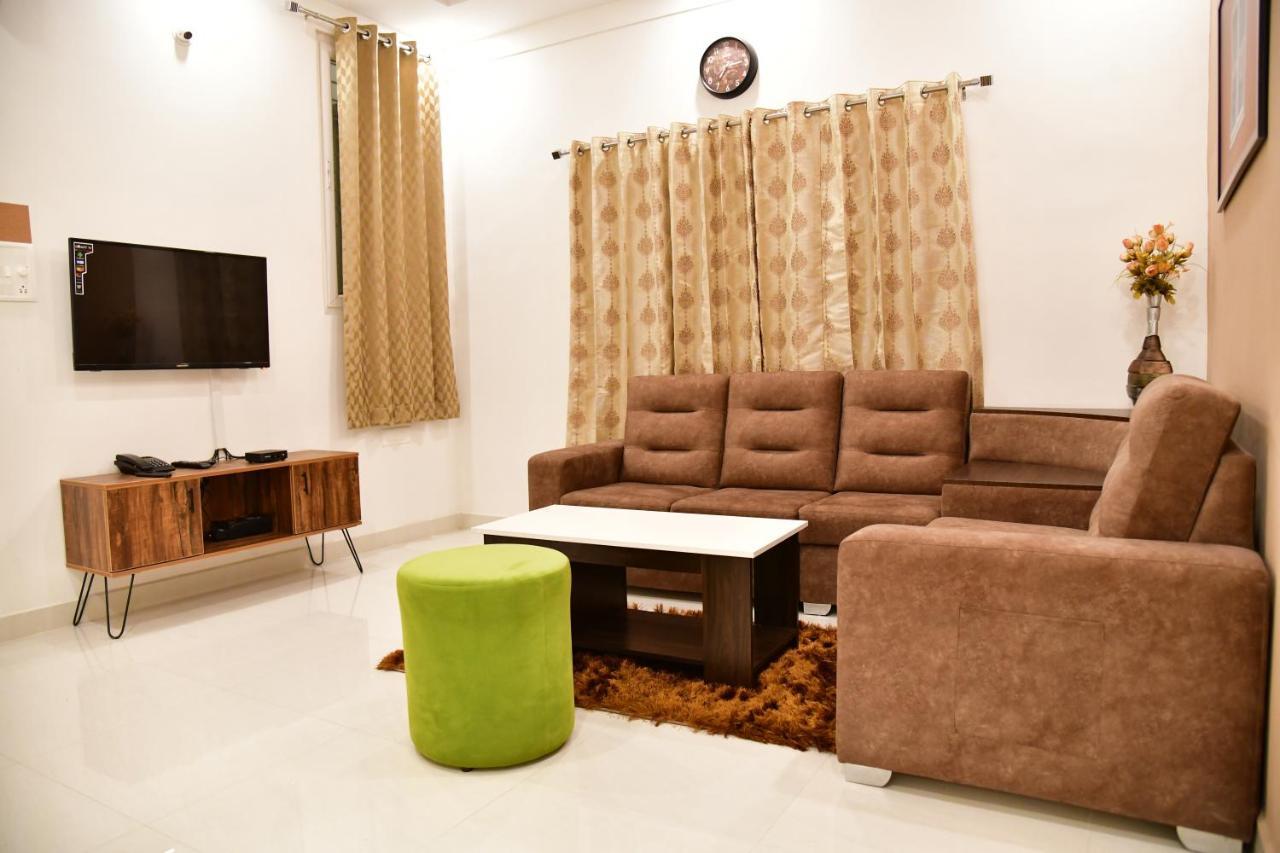 Xcel Luxury Hotel Apartments-Home Living Redefined Mysore Buitenkant foto