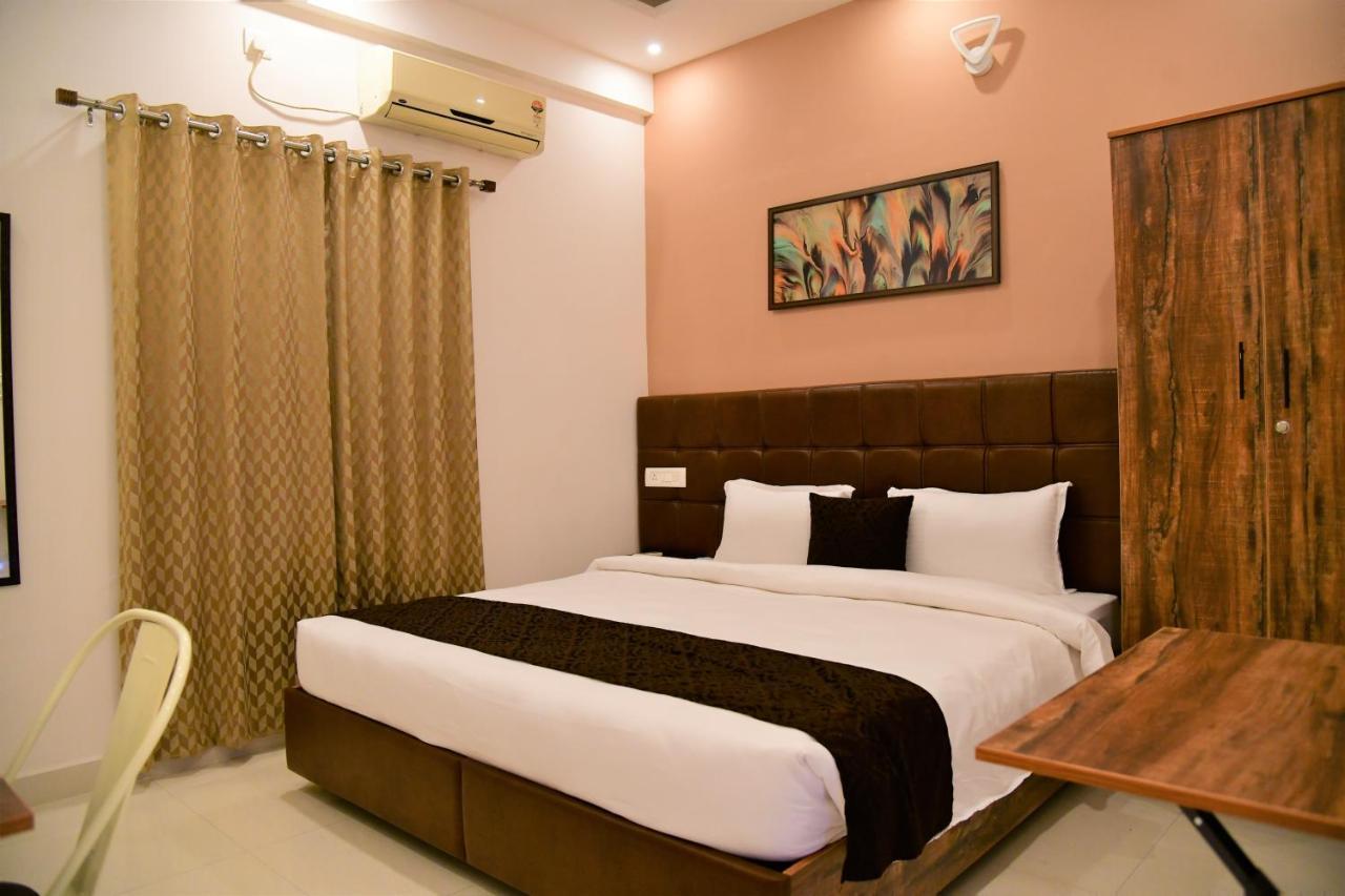 Xcel Luxury Hotel Apartments-Home Living Redefined Mysore Buitenkant foto