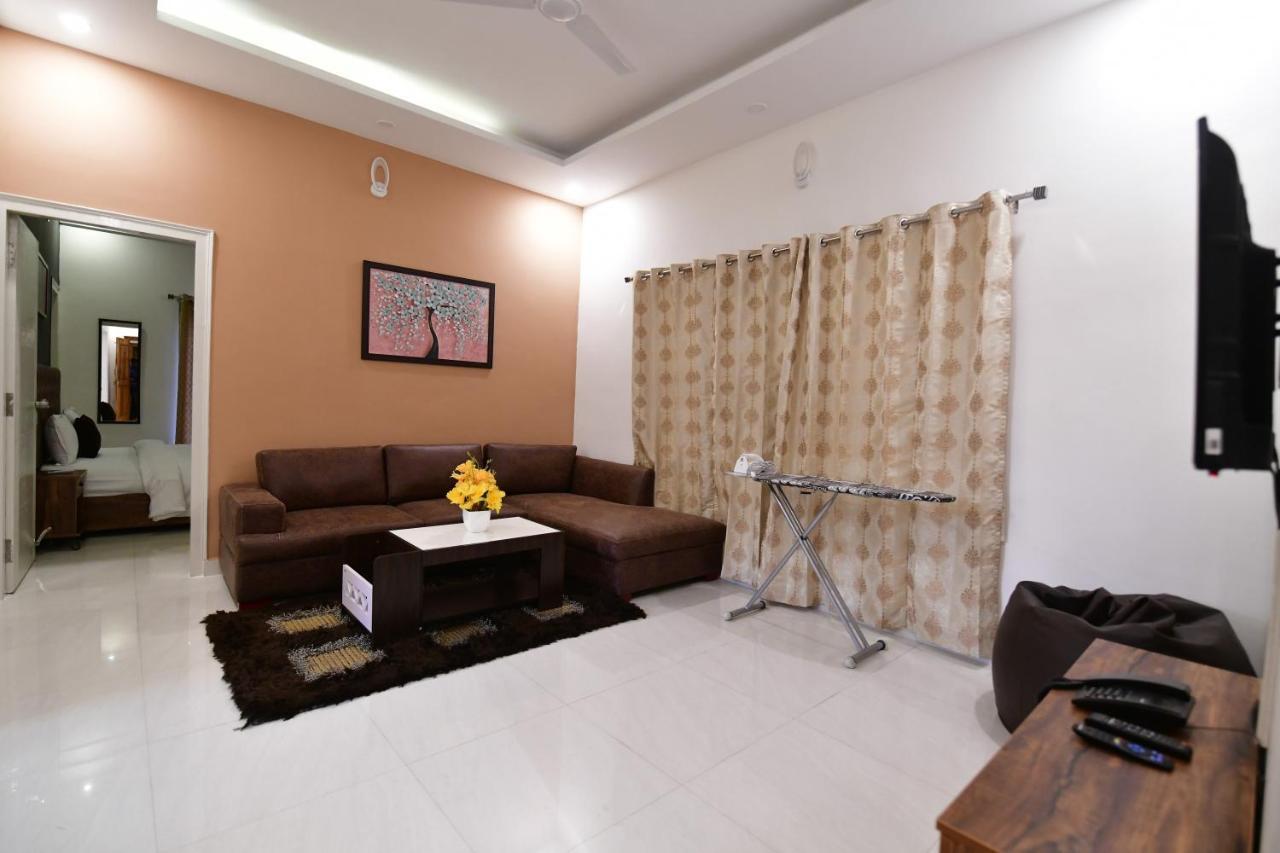Xcel Luxury Hotel Apartments-Home Living Redefined Mysore Buitenkant foto
