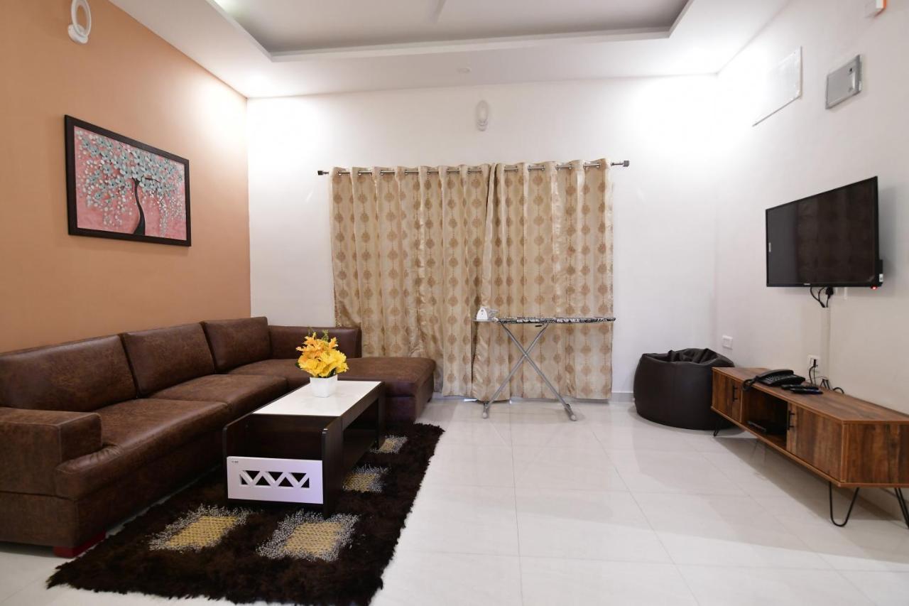 Xcel Luxury Hotel Apartments-Home Living Redefined Mysore Buitenkant foto